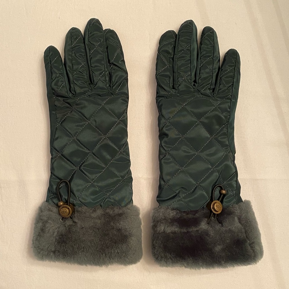 Ugg Quilted Gloves